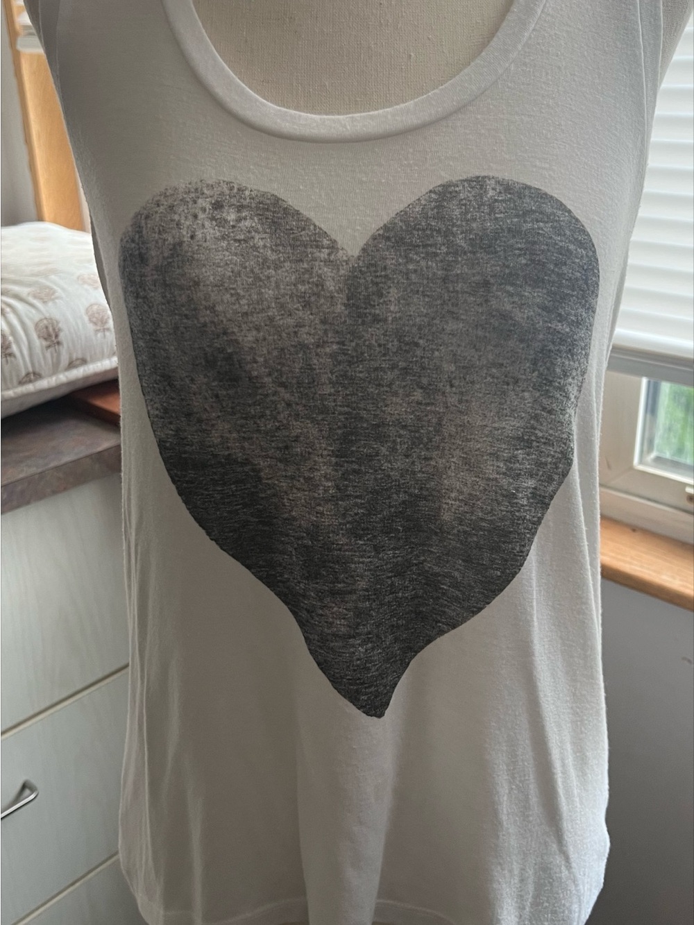 Express White Women's Top by One Eleven - Classic Tank Top size small